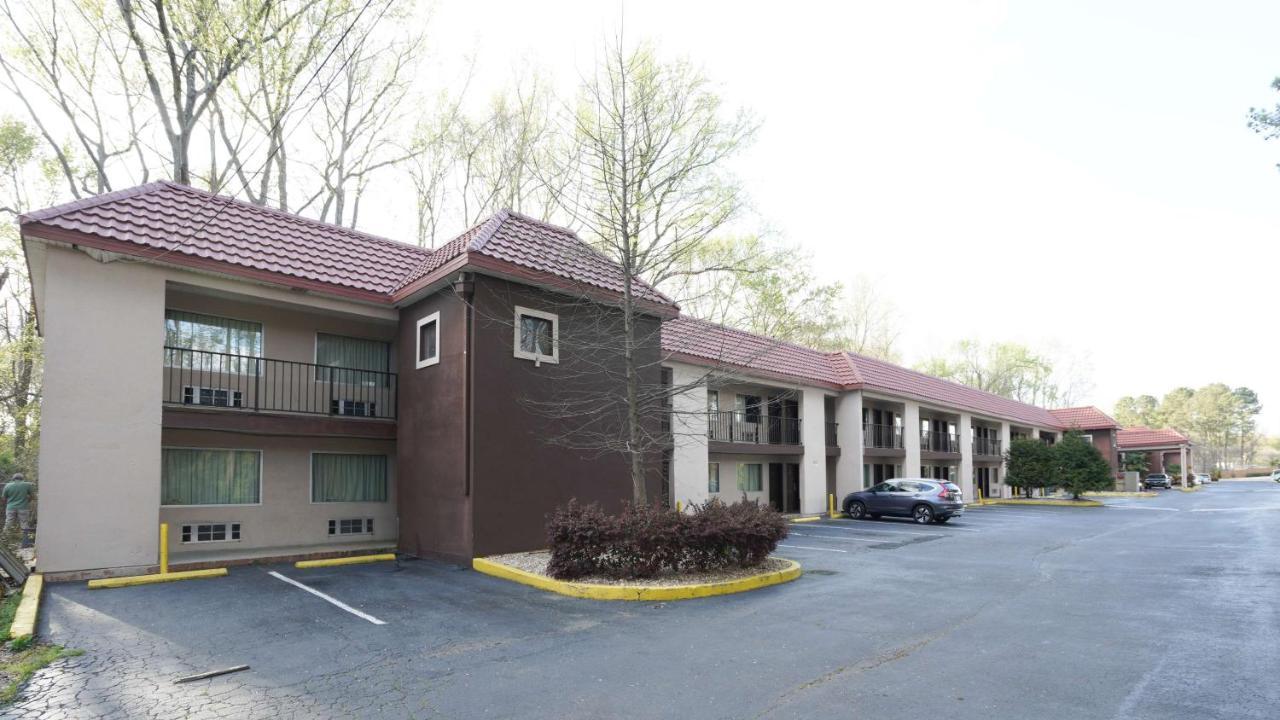 Motel 6 Atlanta Ga Atlanta Airport East Eksteriør billede